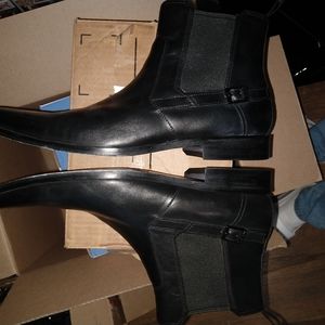 Mens size 9.5 Hugo Boss chelsea boots